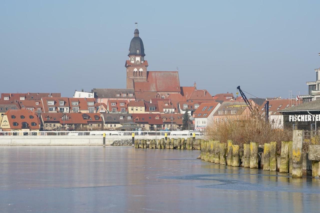 Apartmán Mueritz-Brise Waren  Exteriér fotografie